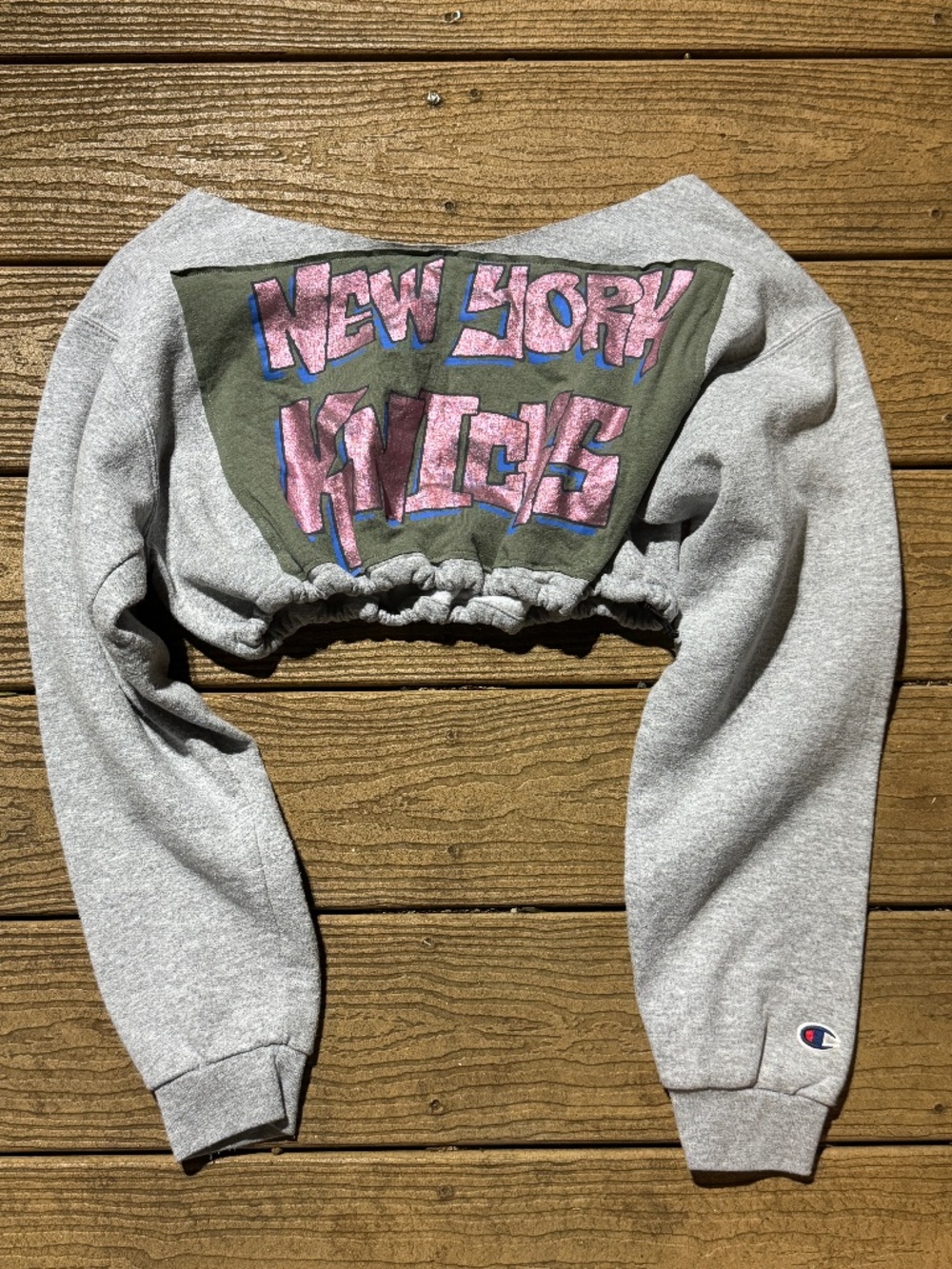 New York Knicks cropped vintage gray sweatshirt XS